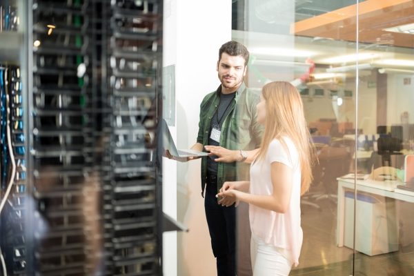 ruang server digital